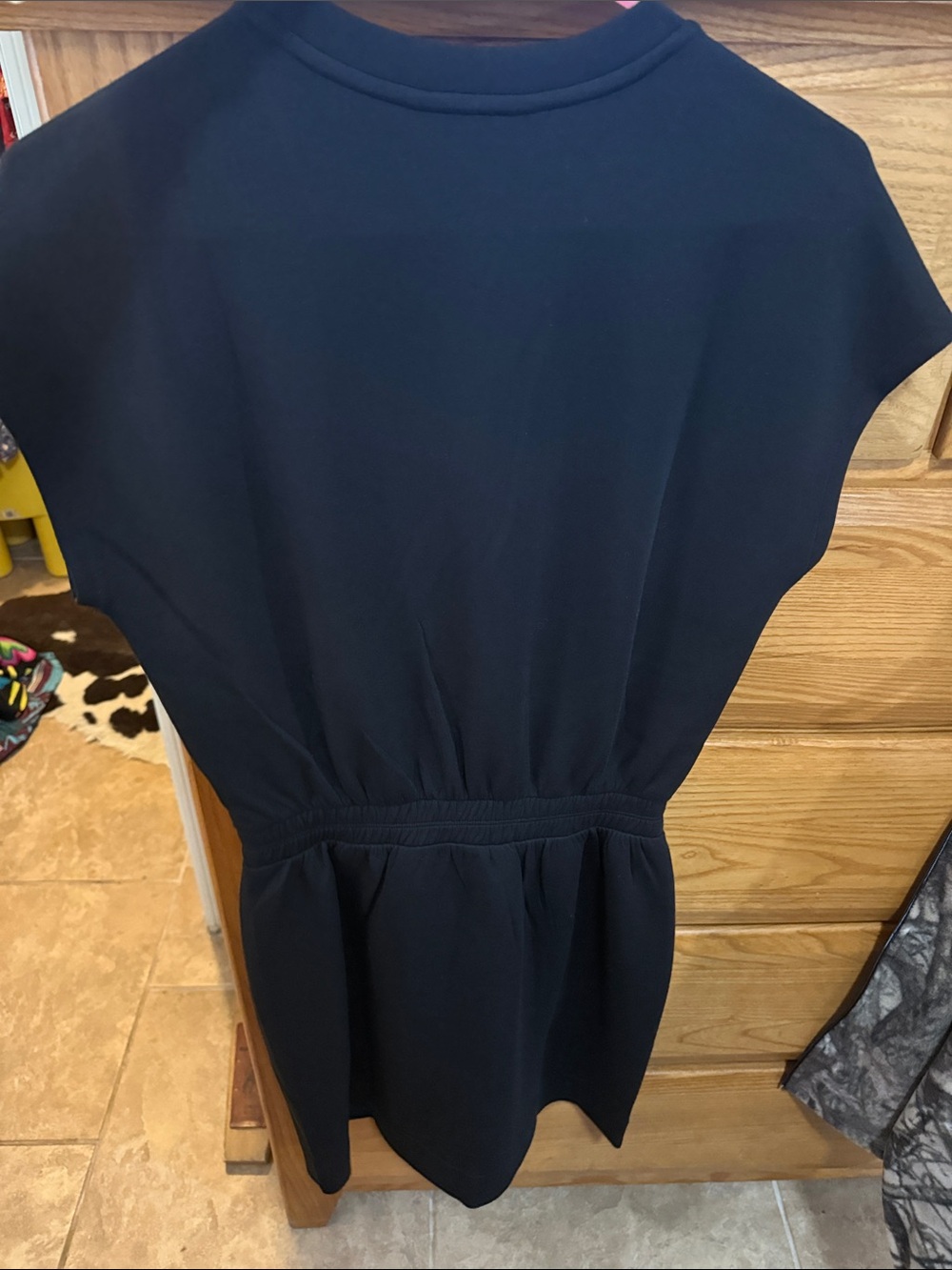SPANX Black Air Essentials Short-Sleeve Waist-Elastic Tunic - Picture 4 of 5